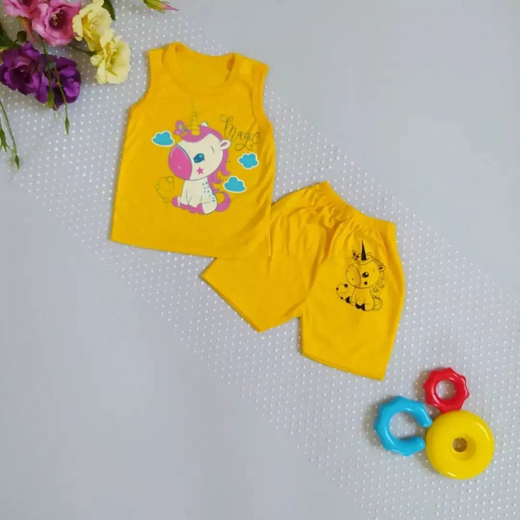 لباس نوزادی تاپ شلوارک طرح اسب تک شاخ در سه رنگ جذاب زرد ، صورتی و سبز سایز 1 ، 2 و ۳ ( با ارسال رایگان )